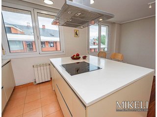 Dúplex en alquiler en Valdenoja - La Pereda en Santander