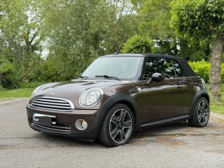 MINI Cabrio. 12 meses Garantia 7000€!. Iva deducib