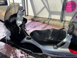 Piaggio X8 Maxi Scooter Plata/Negro
