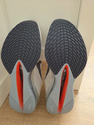 Nike Zoomx Vaporfly Next %4