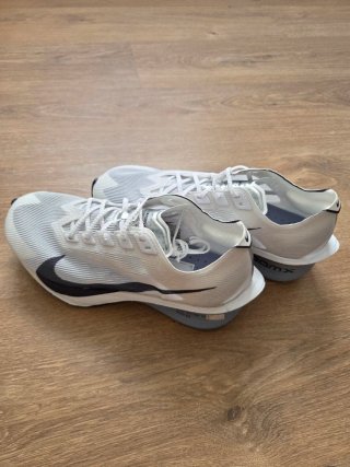 Nike Zoomx Vaporfly Next %4