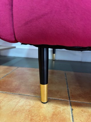 Sofá rosa en perfecto estado