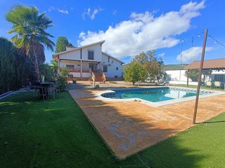 Chalet en venta en Huétor Tájar