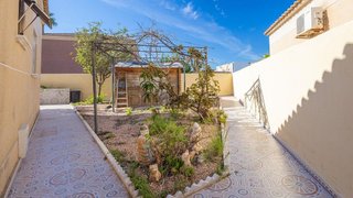 Chalet en venta en La Siesta - El Salado - Torreta en Torrevieja