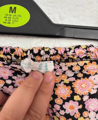 Falda pantalón Primark flores T.42