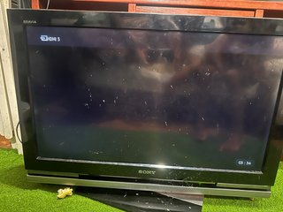 Televisor Sony Bravia Negro y Plata 40€ negociable