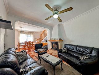 Casa adosada en venta en Loja