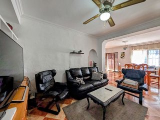Casa adosada en venta en Loja