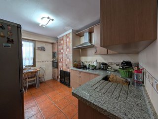 Casa adosada en venta en Loja