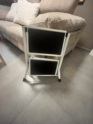 Escalera plegable 2 peldaños