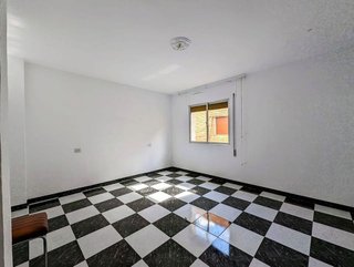 Casa adosada en venta en Loja