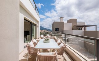 Ático en alquiler en Los Naranjos - Las Brisas en Marbella