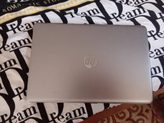 Ordenador HP gris