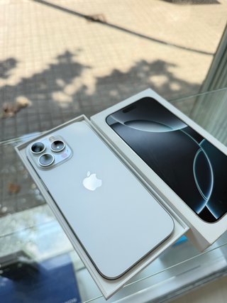 iPhone 16 Pro Max 256gb como nuevo