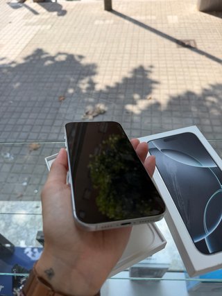 iPhone 16 Pro Max 256gb como nuevo