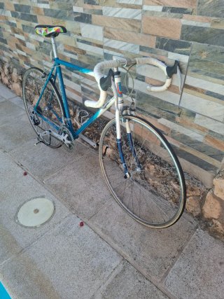 Bicicleta carretera antigua