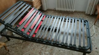 Cama articulada metálica y de madera