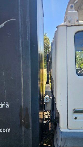 Nissan Cabstar 2003