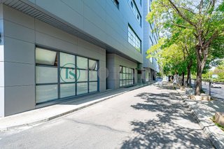 Nave industrial en alquiler en Los Rosales en Madrid