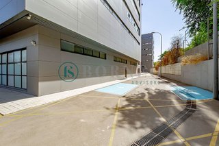 Nave industrial en alquiler en Los Rosales en Madrid
