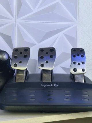 Logitech G29 Volante Pedales y Palanca