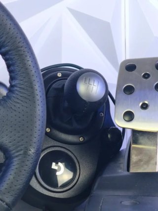 Logitech G29 Volante Pedales y Palanca