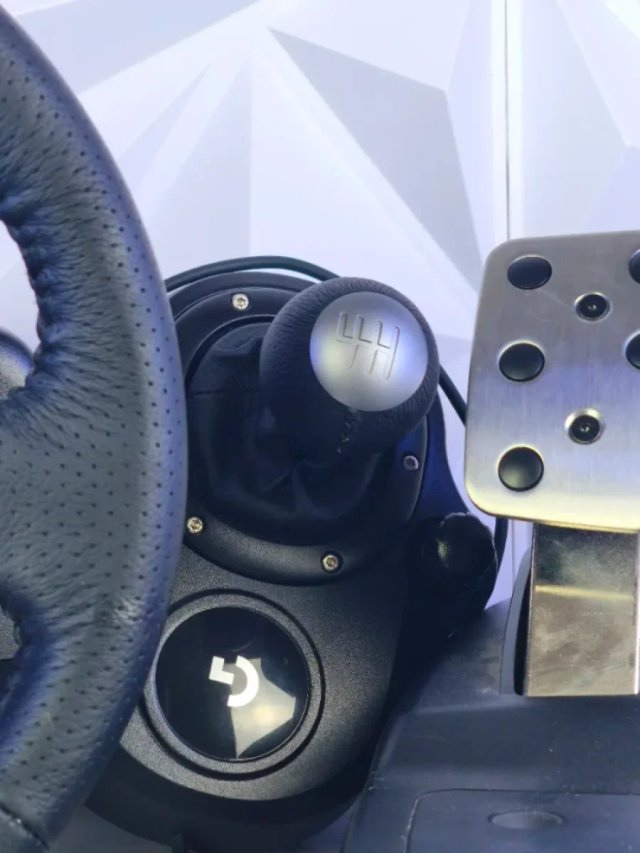 Logitech G29 Volante Pedales y Palanca