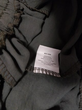 Pantalón corto verde oliva