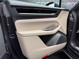 Porsche Macan -