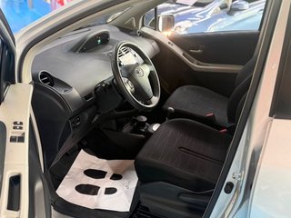 Toyota Yaris 5p 1.3 VVT-i Sol M/M