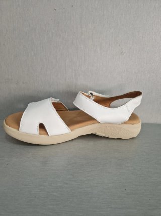 Sandalias Piel Blancas Talla 37-38 nuevas