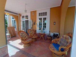 Chalet en venta en Novelda