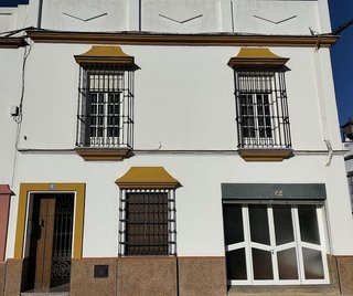 Chalet en venta en Carmona