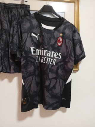 Conjunto de fútbol Puma AC Milan talla 26