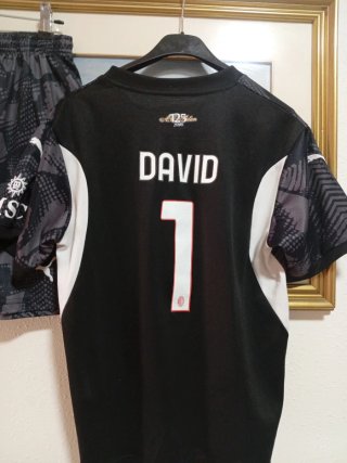 Conjunto de fútbol Puma AC Milan talla 26