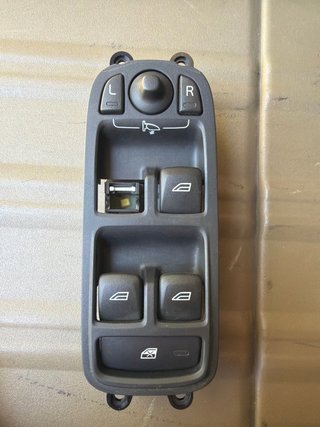 Mando Elevalunas Volvo XC60 Izquierdo 2017