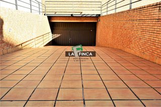 Garaje en venta en Milán - Pumarín - Teatinos en Oviedo