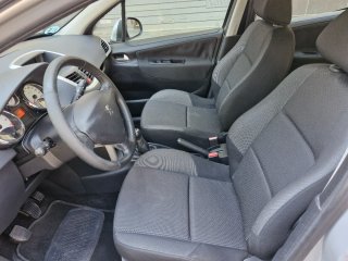 Peugeot 207 2012