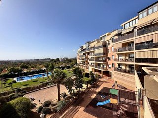 Piso en venta en El Cónsul - Ciudad Universitaria en Málaga