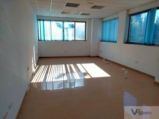 Oficina en venta en Villamartín