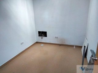 Oficina en venta en Villamartín
