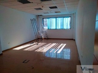 Oficina en venta en Villamartín