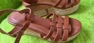 Sandalias Marrones Cuña