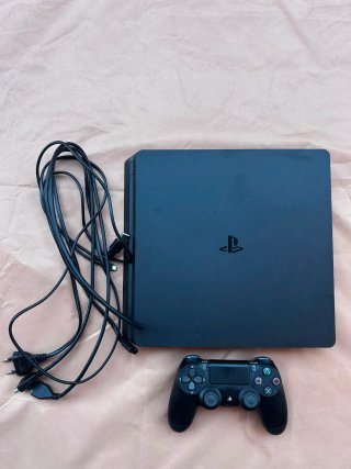 PS4 Slim