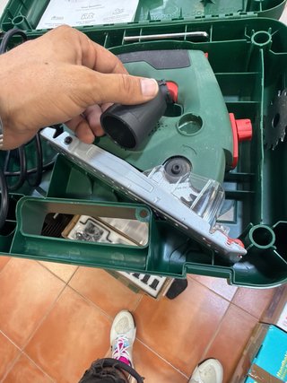 Sierra Circular Bosch con Maletín y Discos