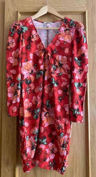 Vestido H&M floral rojo talla M