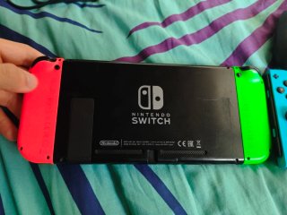 Nintendo Switch V1 +1 mando y accesorios