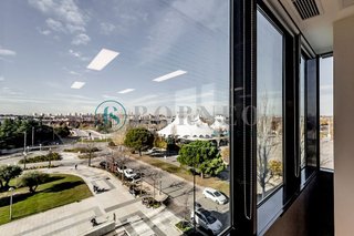 Oficina en alquiler en Corralejos - Campo de las Naciones en Madrid