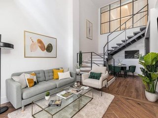 Dúplex en alquiler en Niño Jesús en Madrid