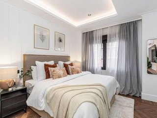 Dúplex en alquiler en Niño Jesús en Madrid